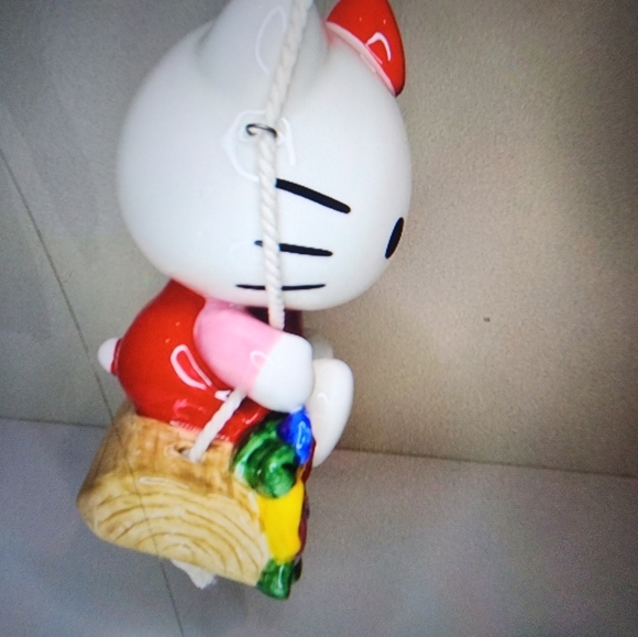 NWT Adorable Hello Kitty on swing ! Made by BLUE SKY ( Rare)with 💐 flowers. - Picture 5 of 11